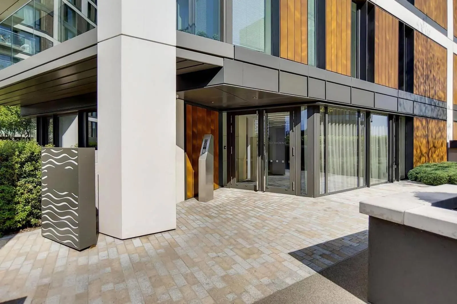 Luxury 1 Bed Apartment With Balcony London United Kingdom
